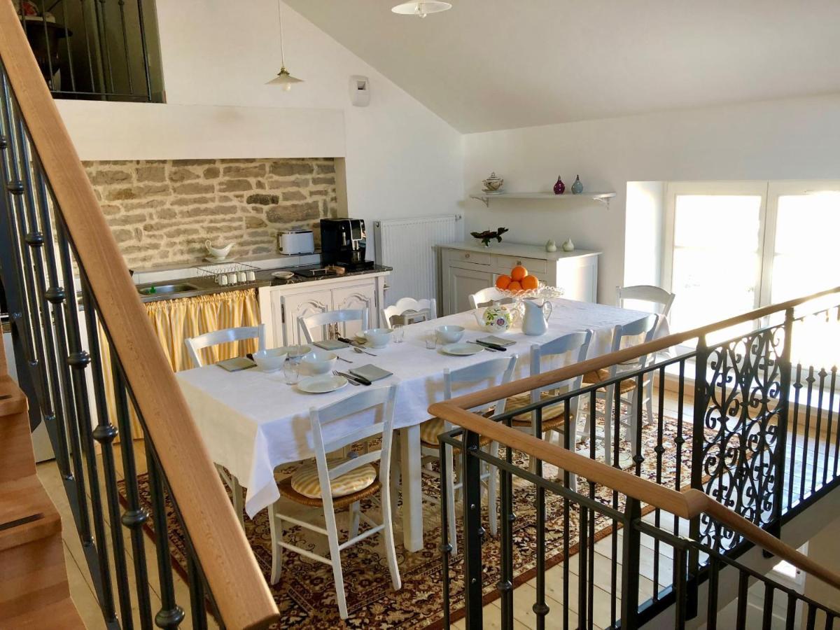 La Ferme Aux Glycines Hotel Aillevans Eksteriør billede